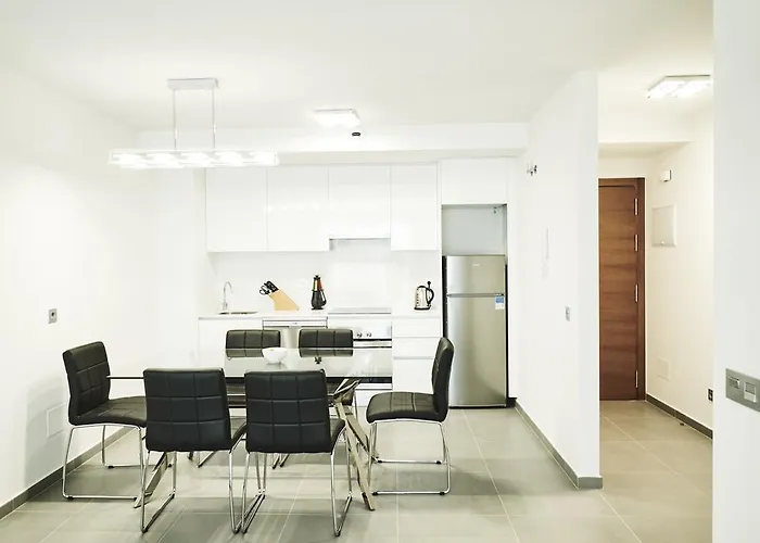 Luxury Terrazas דירה *